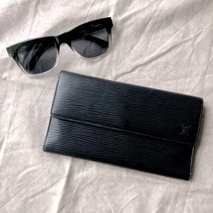 Authentic Louis Vuitton Women’s Epi Leather Wallet